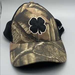 ✨ SALE ✨ Live Lucky 🍀 Fitted Hat Size 7